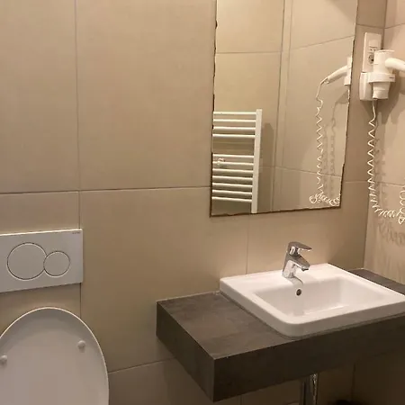 Tiny Twix In The Centre